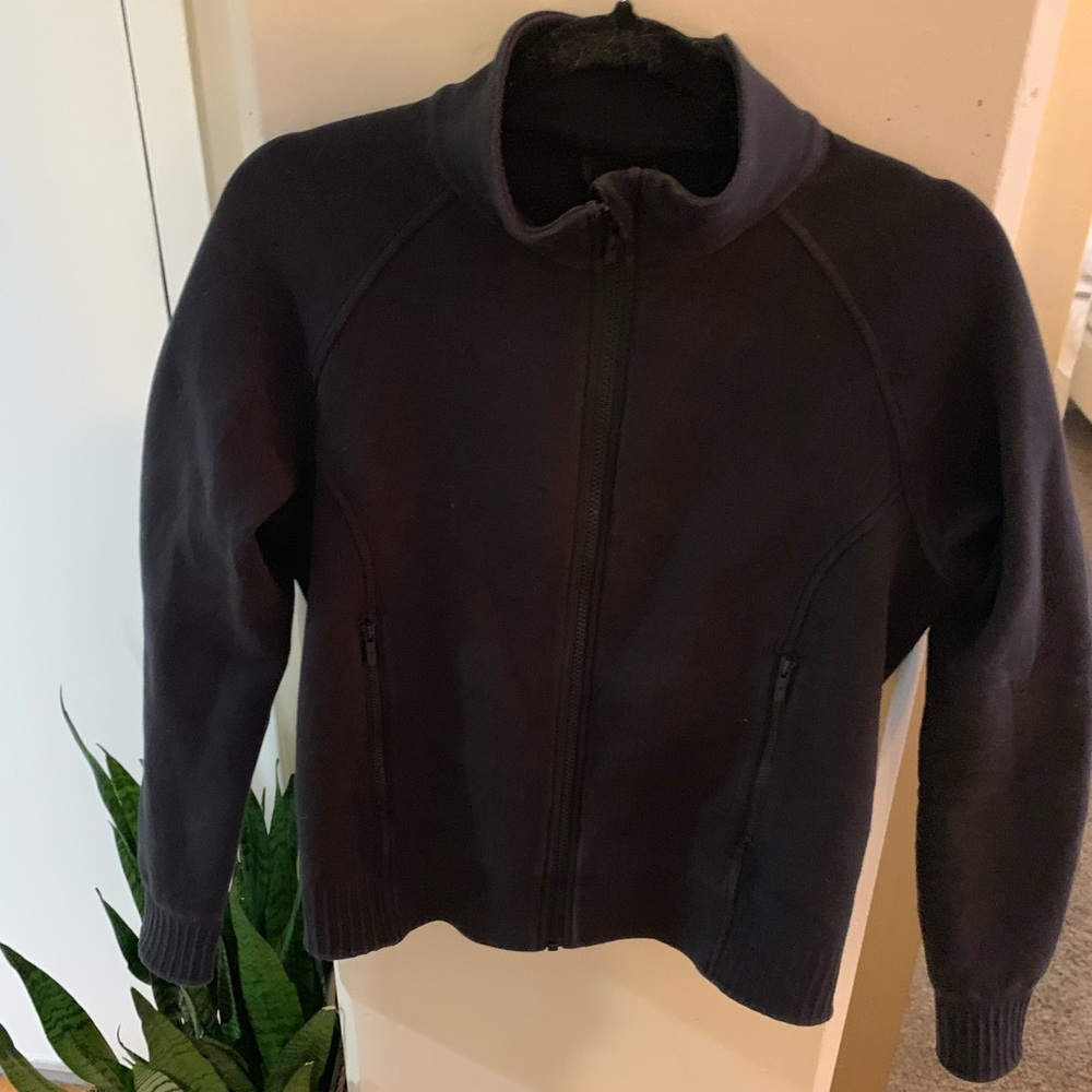 Lulu Lemon cropped jacket